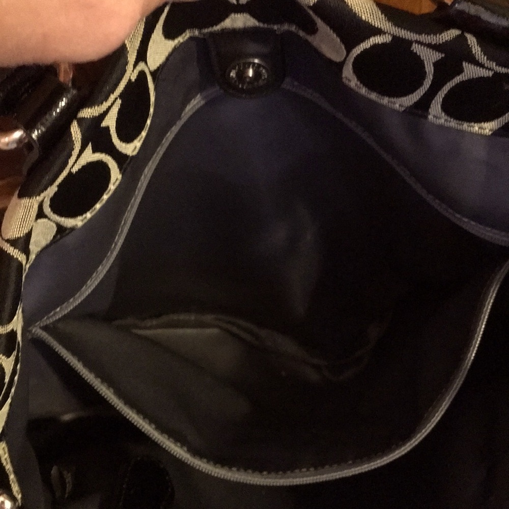 Coach signature Ashley bag and wristlet - Picture 10 of 16